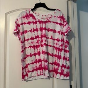 St. John's Bay White and Pink Tie-Dye V-Neck Tee